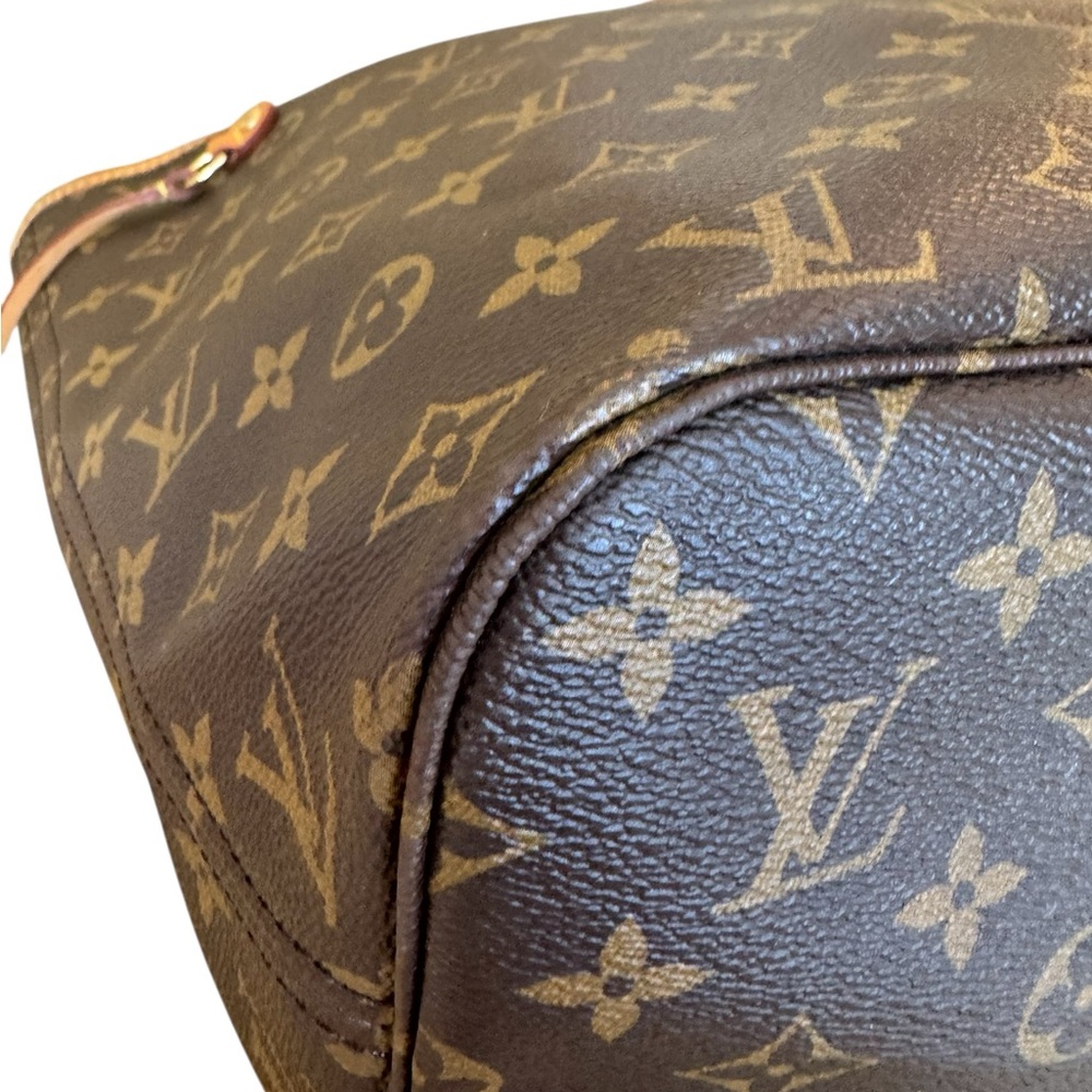 Louis Vuitton Neverfull MM w/ COA - Picture 6 of 13